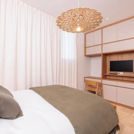 Les Peupliers Avec Piscine Privee Et Sauna Villa Royan